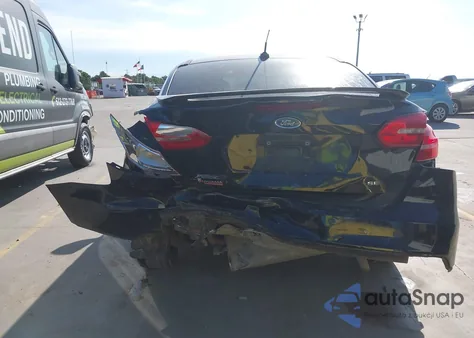 2016 Ford Focus Se z USA, uszkodzony, nr VIN 1FADP3F20GL370015